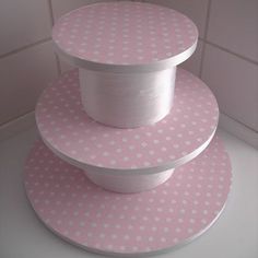 Styrofoam cupcake stand